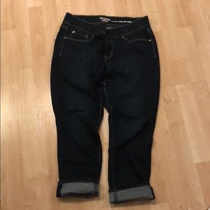 Elastic waist pull on crop